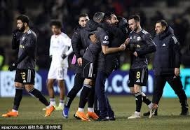 欧冠积分榜：利物浦巴萨前2携手出线！马竞升第3 鱼腩7连败仍0分