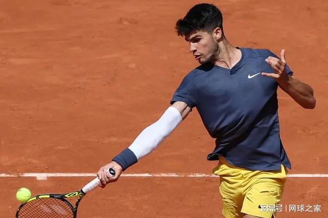 疑是一个损 疑是一个损