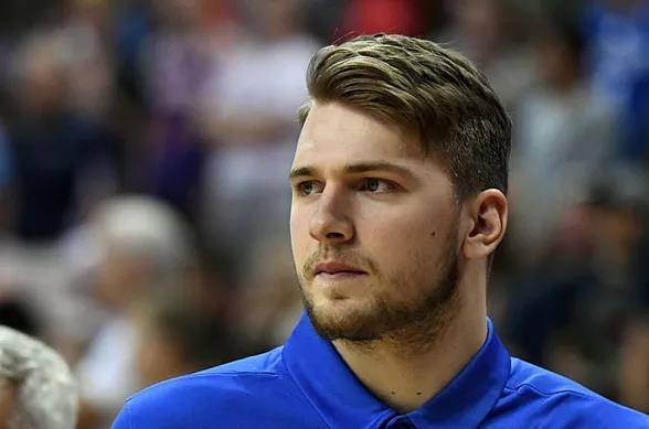 与西班牙队 与西班牙队